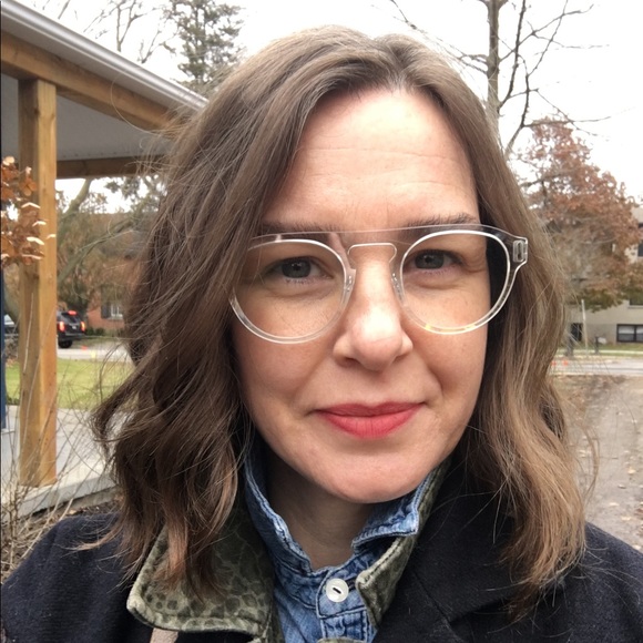 Meet your Posher, Leah - Picture 1 of 1